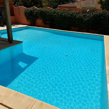 Colandra, 4 Chambres, 10min De Santa Guilia بيت للعطل *